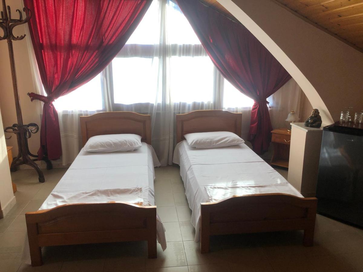 Villa Pepeto Durres Albania ภายนอก รูปภาพ