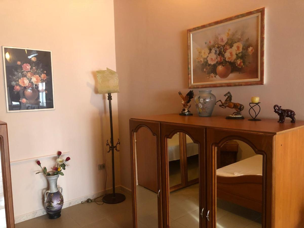 Villa Pepeto Durres Albania ภายนอก รูปภาพ