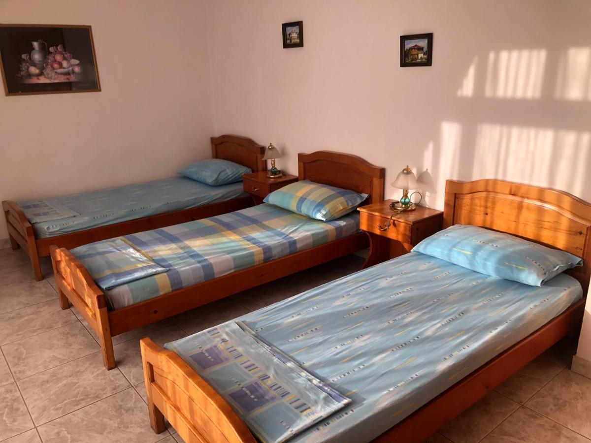 Villa Pepeto Durres Albania ภายนอก รูปภาพ