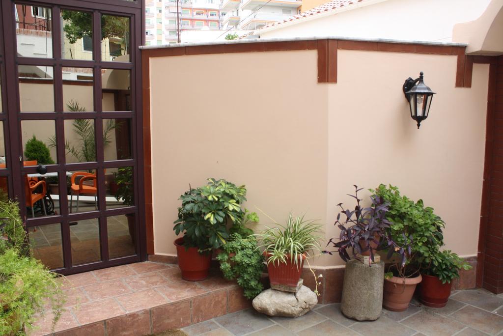 Villa Pepeto Durres Albania ภายนอก รูปภาพ